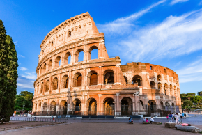 イタリア