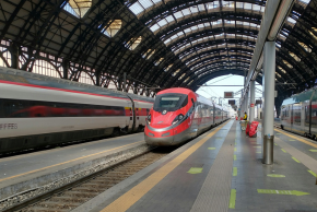 イタリア 高速鉄道