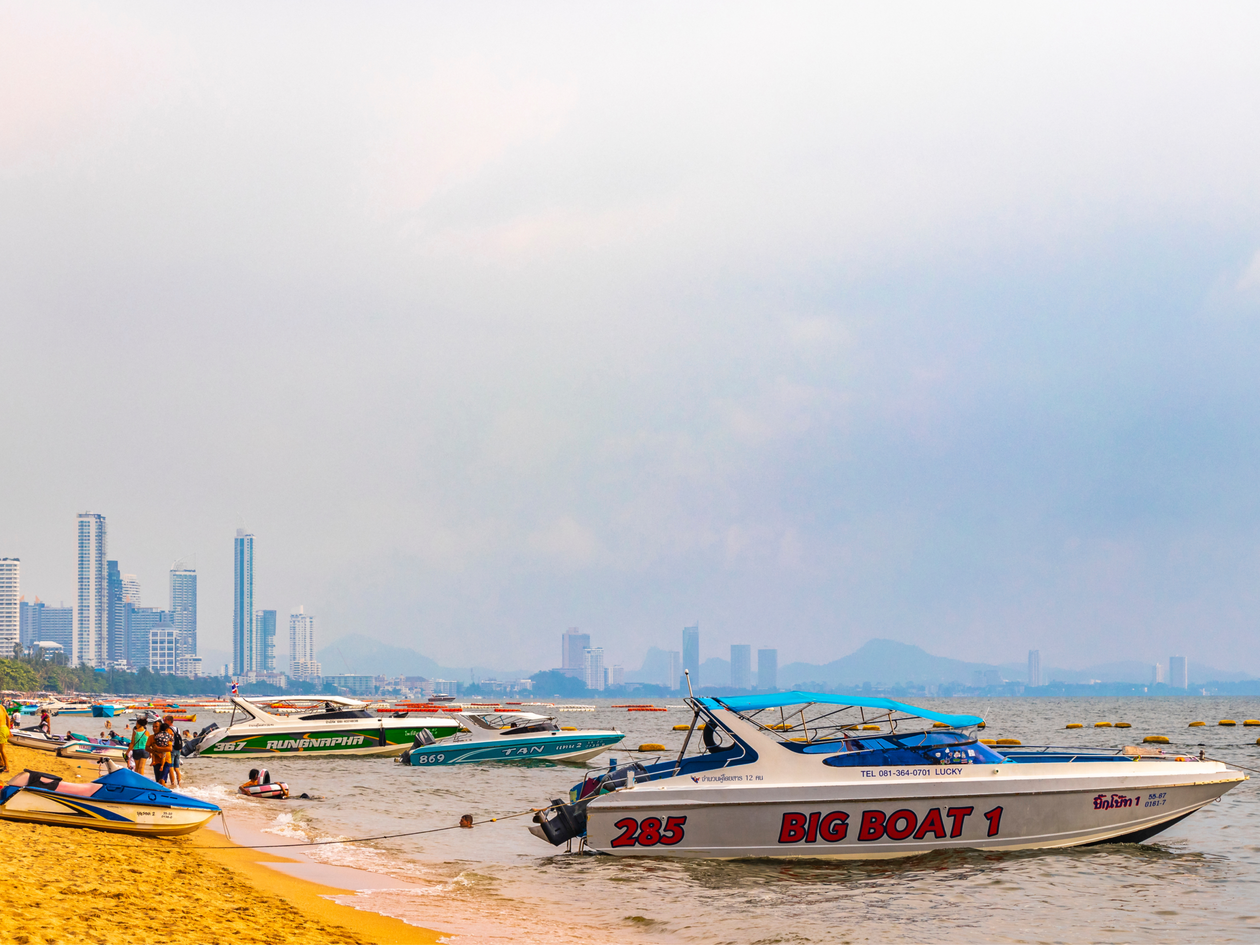 パタヤ　ビーチ