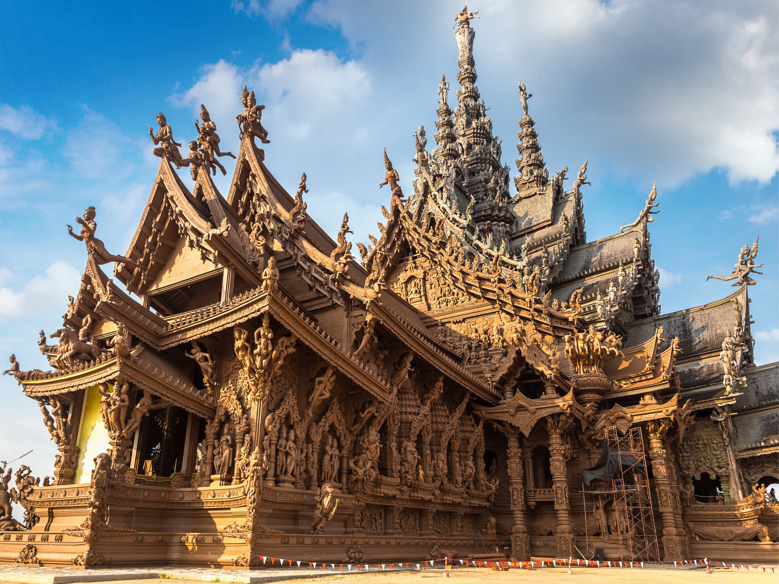 パタヤ　サンクチュアリオブトゥルース