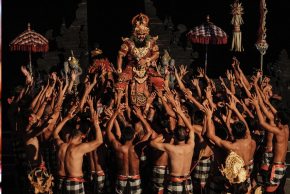 ケチャックダンス