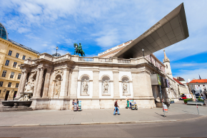 アルベルティ―ナ前