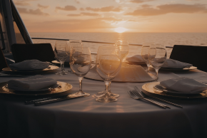 ボスポラス海峡ディナークルーズ