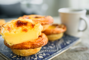 ポルトガル　エッグタルト