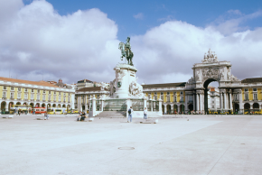 ポルトガル　コメルシオ広場
