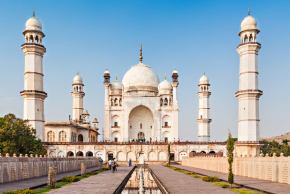 Bibi-Qa-Maqbara in Aurangabad