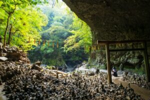 高千穂 天岩戸神社の天安河原